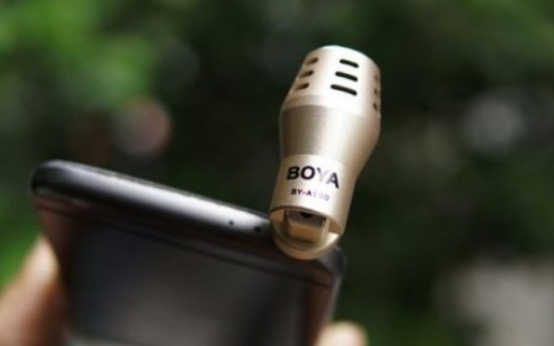 Sử dụng microphone gắn ngoài